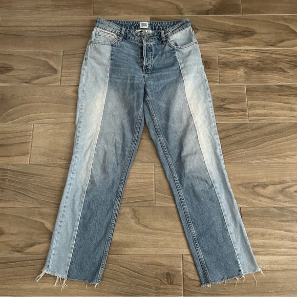 BDG Jessye Two Tone Straight Leg Denim Jeans | Size 28 - Picture 3 of 7